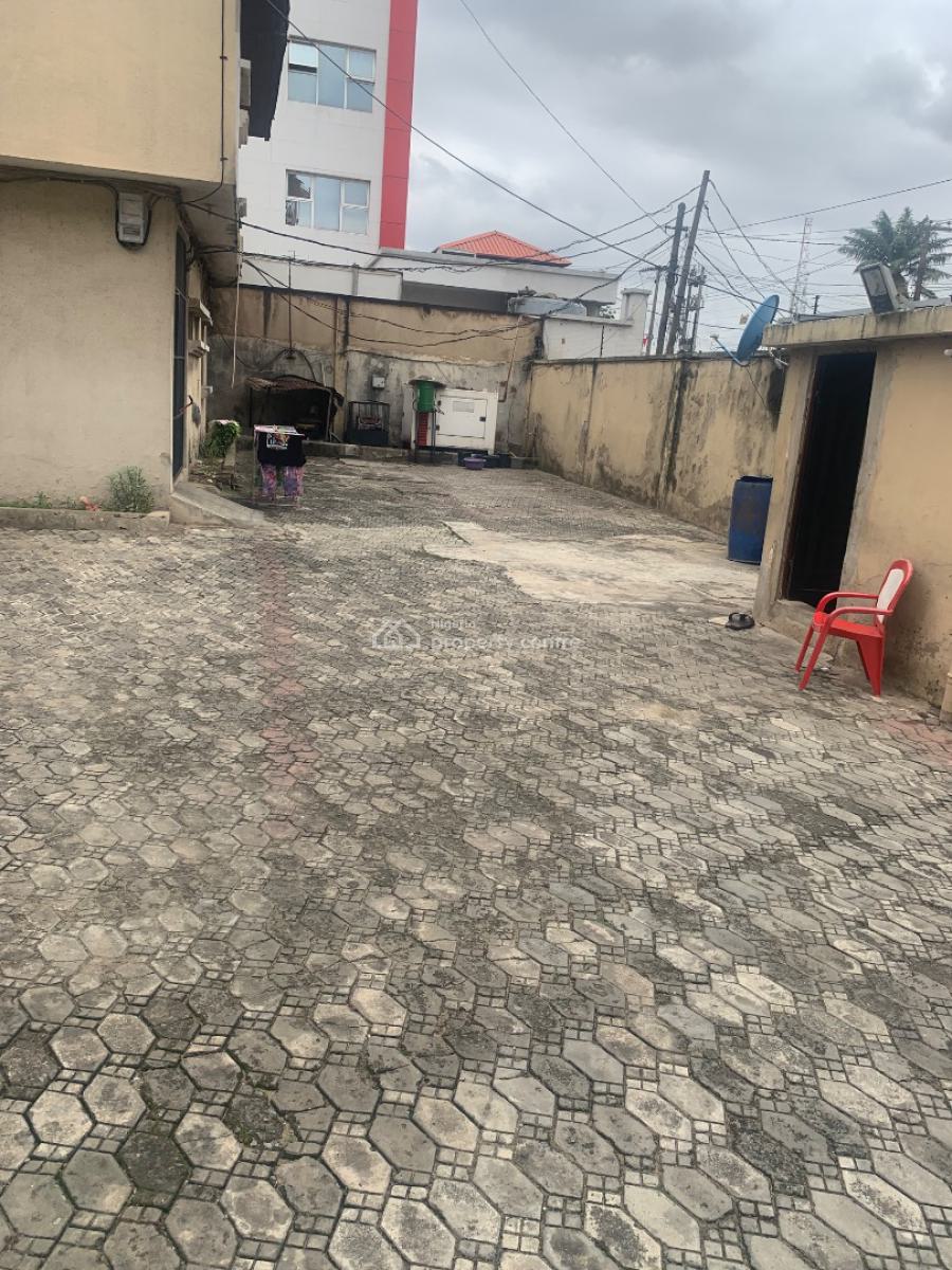 Well Maintained 3 Bedrooms Flat, Ikeja Gra, Ikeja, Lagos, Flat / Apartment for Sale