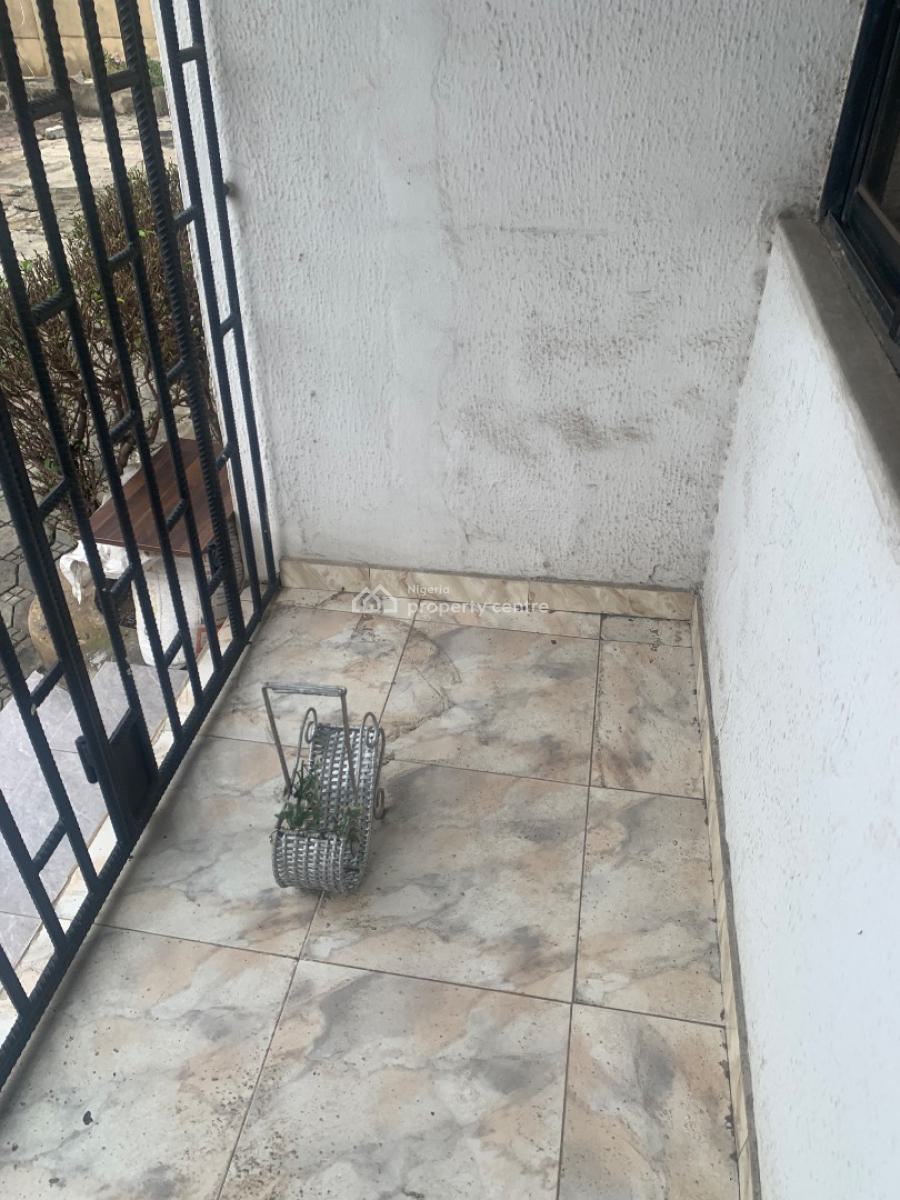 Well Maintained 3 Bedrooms Flat, Ikeja Gra, Ikeja, Lagos, Flat / Apartment for Sale