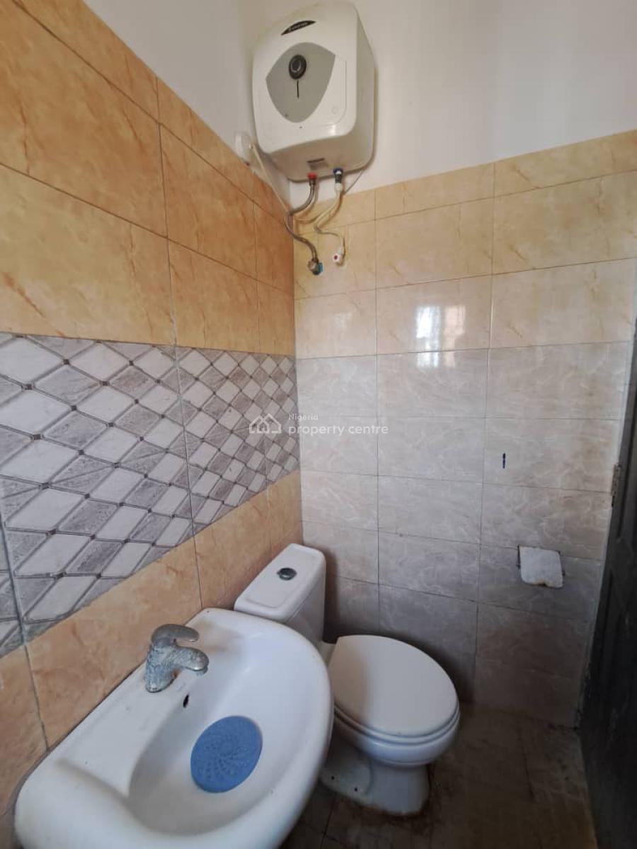 Spacious 2 Bedroom Flat, Salem, Ikate, Lekki, Lagos, Flat / Apartment for Rent