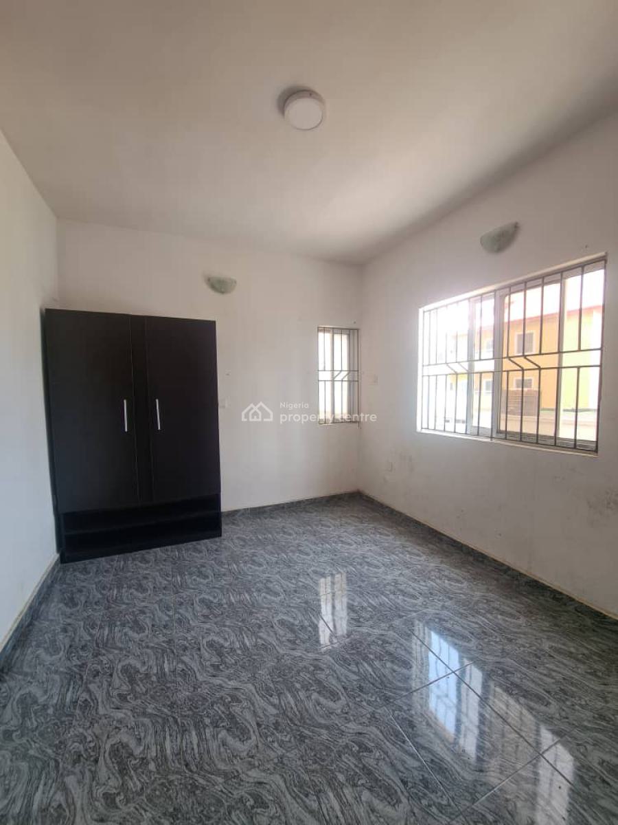 Spacious 2 Bedroom Flat, Salem, Ikate, Lekki, Lagos, Flat / Apartment for Rent