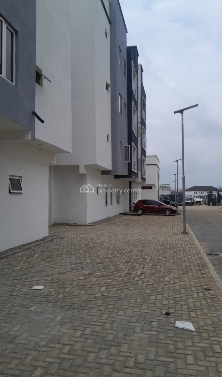 3bedroom Apartment  with 2 Living Room and Bq, Wuye, Abuja, Block of Flats for Sale