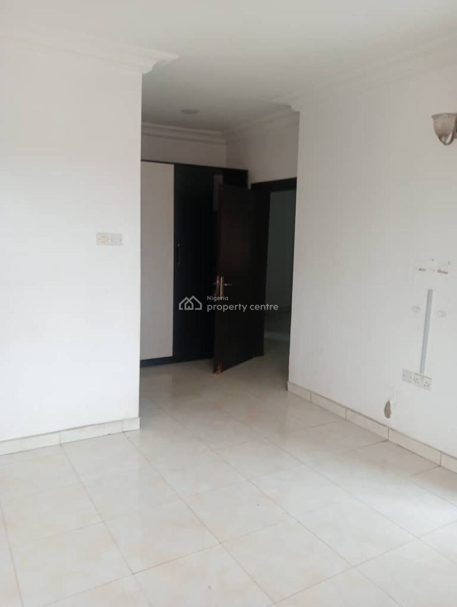 Luxury Very Spacious Beautiful 3bedroom Flat, Mobil Road Ilaje, Ajah, Lagos, Flat / Apartment for Rent