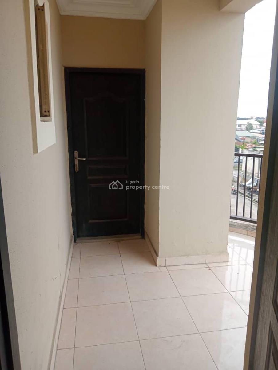 Luxury Very Spacious Beautiful 3bedroom Flat, Mobil Road Ilaje, Ajah, Lagos, Flat / Apartment for Rent