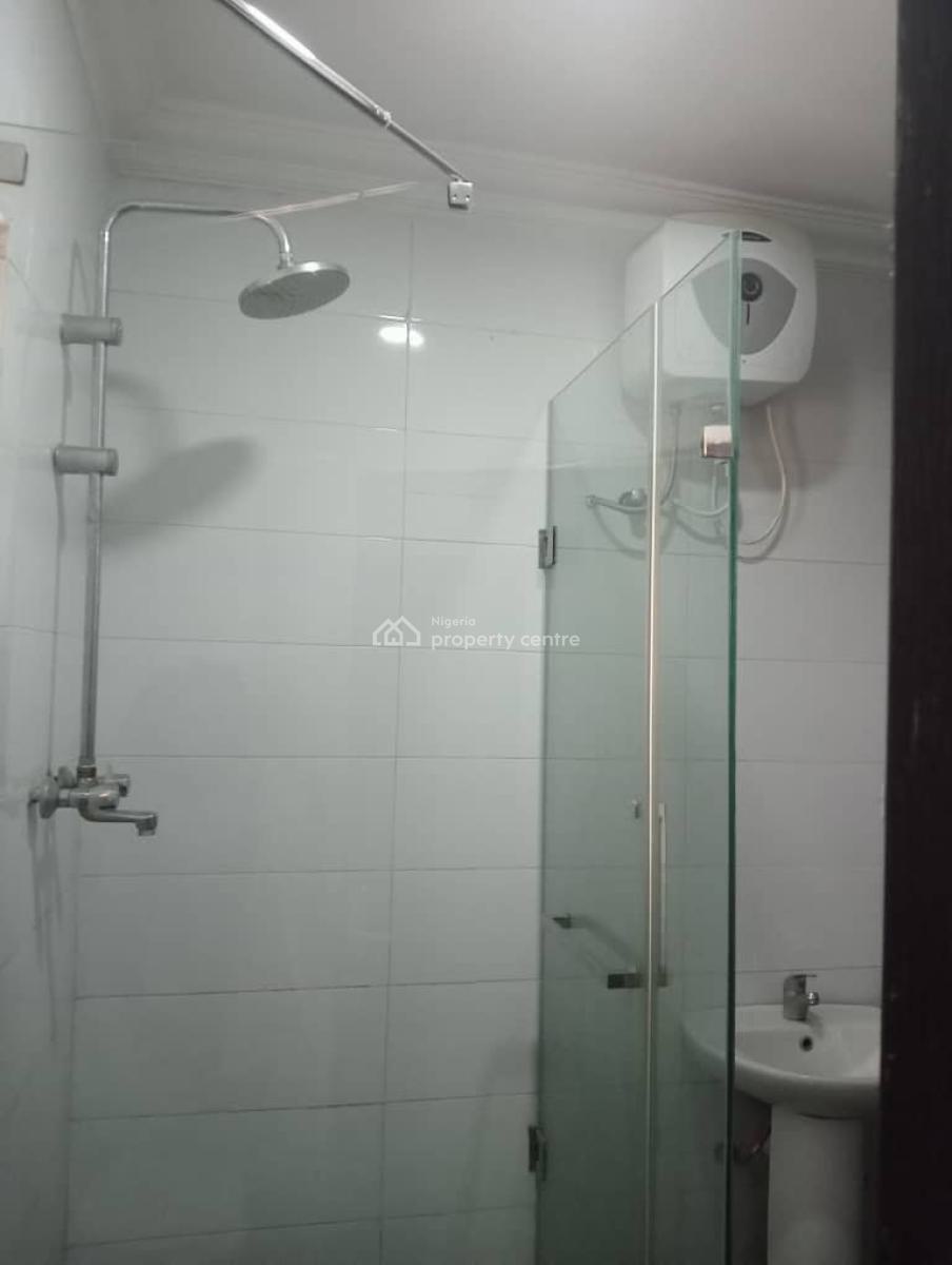 Luxury Very Spacious Beautiful 3bedroom Flat, Mobil Road Ilaje, Ajah, Lagos, Flat / Apartment for Rent