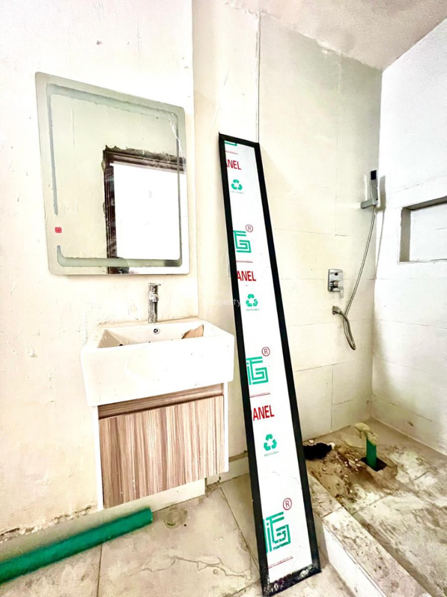 Aesthetically Pleasing 2 Bedroom Maisonette with Swimming Pool and Gym, Off Admiralty Way, Lekki Phase 1, Lekki, Lagos, Flat / Apartment for Rent