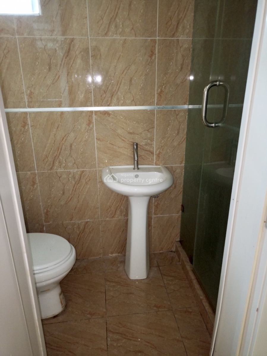 Relatively New 4bedroom with Bq 4car Park, Idado, Lekki, Lagos, Semi-detached Duplex for Rent