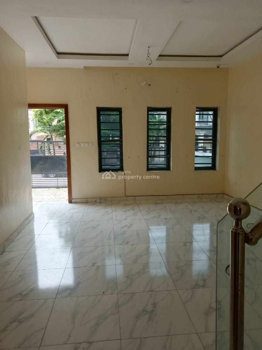 Relatively New 4bedroom with Bq 4car Park, Idado, Lekki, Lagos, Semi-detached Duplex for Rent