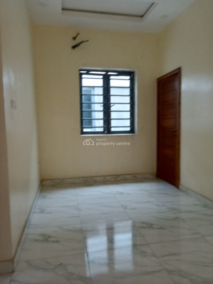Relatively New 4bedroom with Bq 4car Park, Idado, Lekki, Lagos, Semi-detached Duplex for Rent