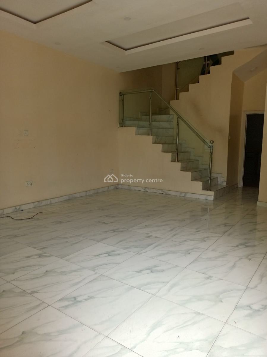 Relatively New 4bedroom with Bq 4car Park, Idado, Lekki, Lagos, Semi-detached Duplex for Rent