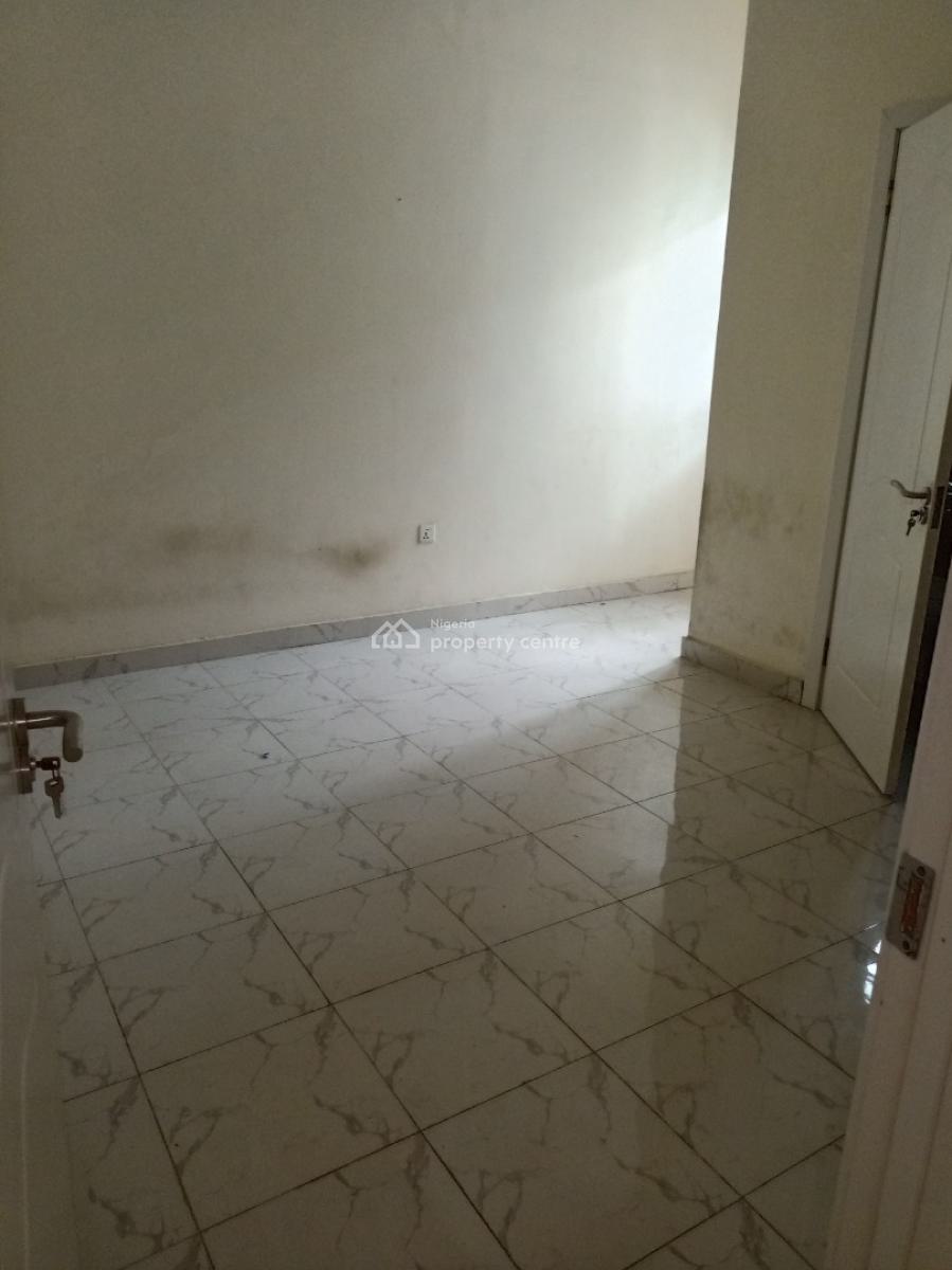 Relatively New 4bedroom with Bq 4car Park, Idado, Lekki, Lagos, Semi-detached Duplex for Rent