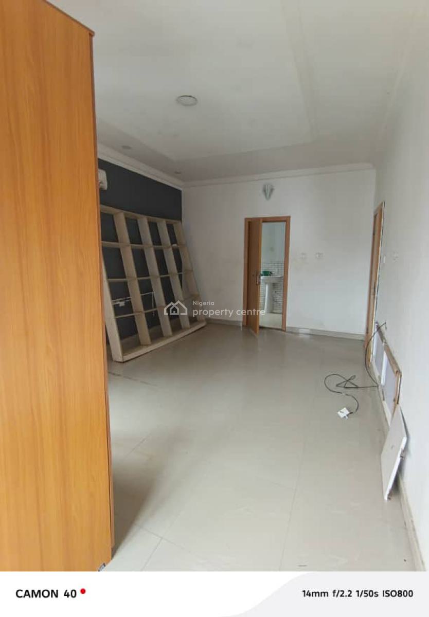 Beautiful 3 Bedroom Flat, Ikota, Lekki, Lagos, Flat / Apartment for Rent