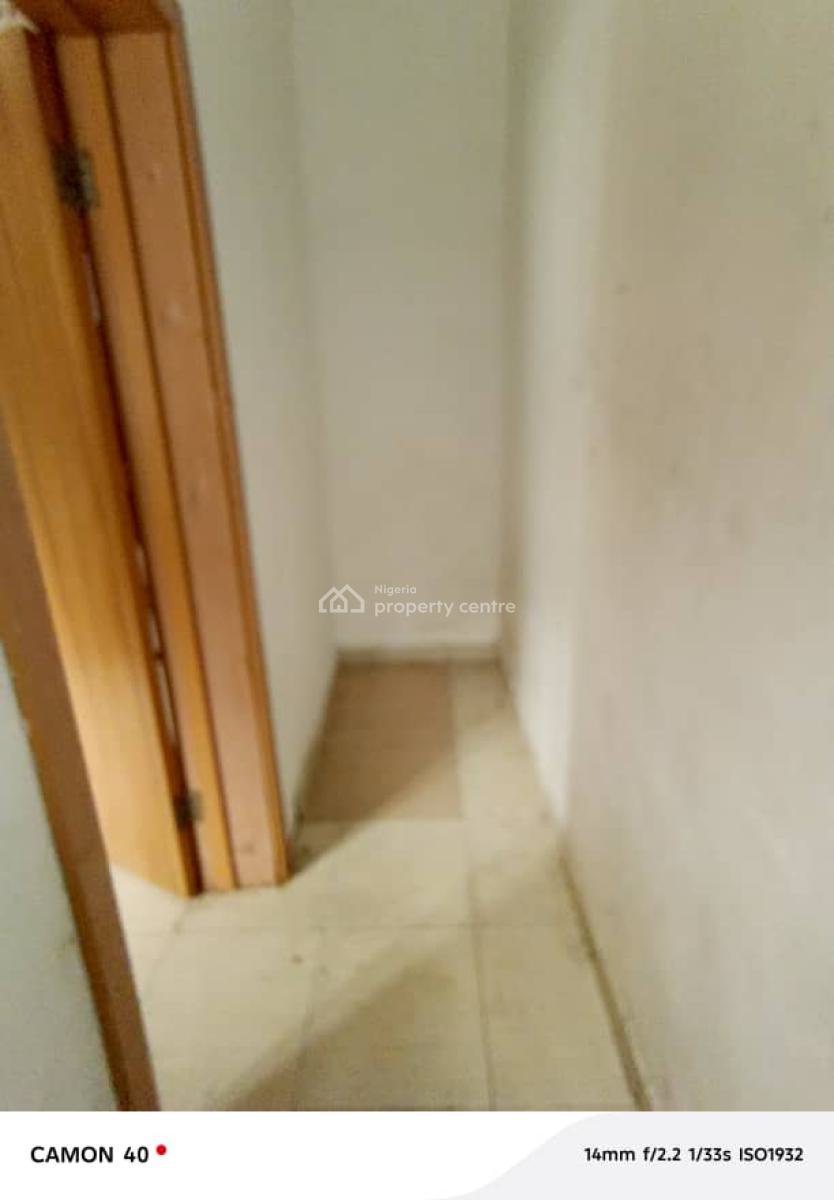 Beautiful 3 Bedroom Flat, Ikota, Lekki, Lagos, Flat / Apartment for Rent