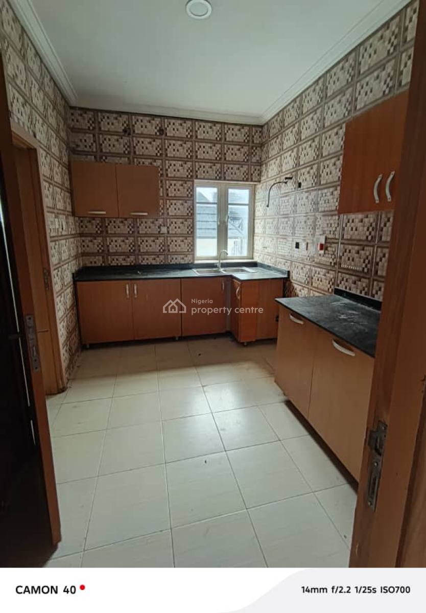 Beautiful 3 Bedroom Flat, Ikota, Lekki, Lagos, Flat / Apartment for Rent