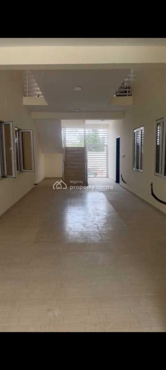 2 Bedroom Flat in Lekki Scheme 2, Lekki Peninsula 2, Lekki Phase 2, Lekki, Lagos, Flat / Apartment for Sale