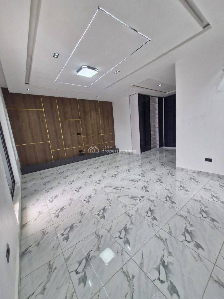 1 Room Self Contain Apartment, Ikate Elegushi, Lekki, Lagos, Block of Flats for Sale