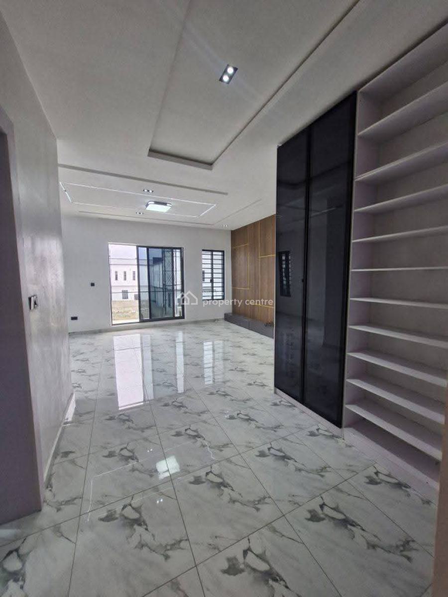 1 Room Self Contain Apartment, Ikate Elegushi, Lekki, Lagos, Block of Flats for Sale