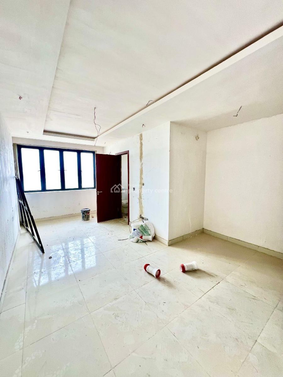 Aesthetically Pleasing 2 Bedroom Maisonette with Swimming Pool and Gym, Newly Built,clean Water, Good Access Road,flood Free, Lekki Phase 1, Lekki, Lagos, Flat / Apartment for Rent