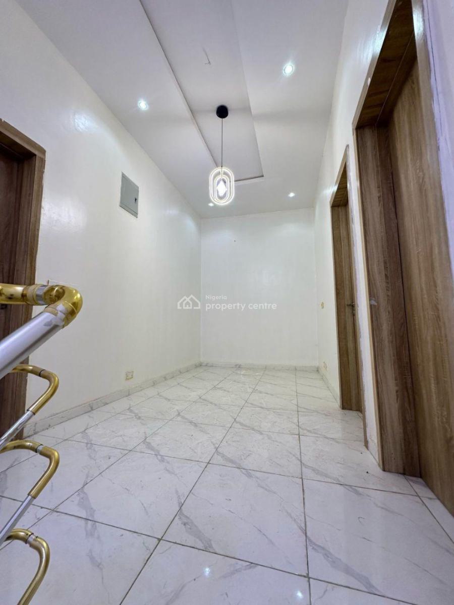 Perfectly Built 4 Bedroom Terraced  Duplex  with Communal Pool, Ikota, Lekki, Lagos, Terraced Duplex for Sale