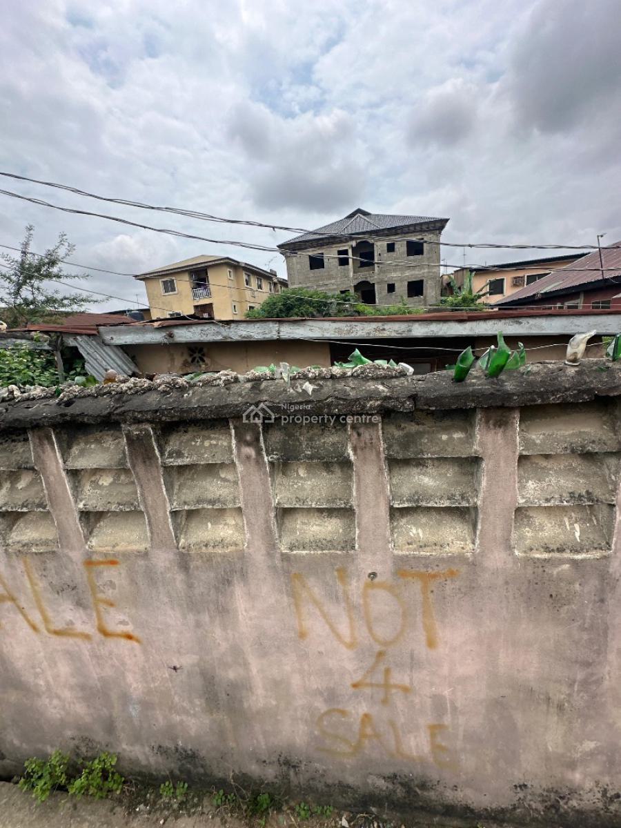 a Dilapidated Storey Building Within Close Proximity Landmark Areas, Akoka, Akoka, Yaba, Lagos, Residential Land for Sale