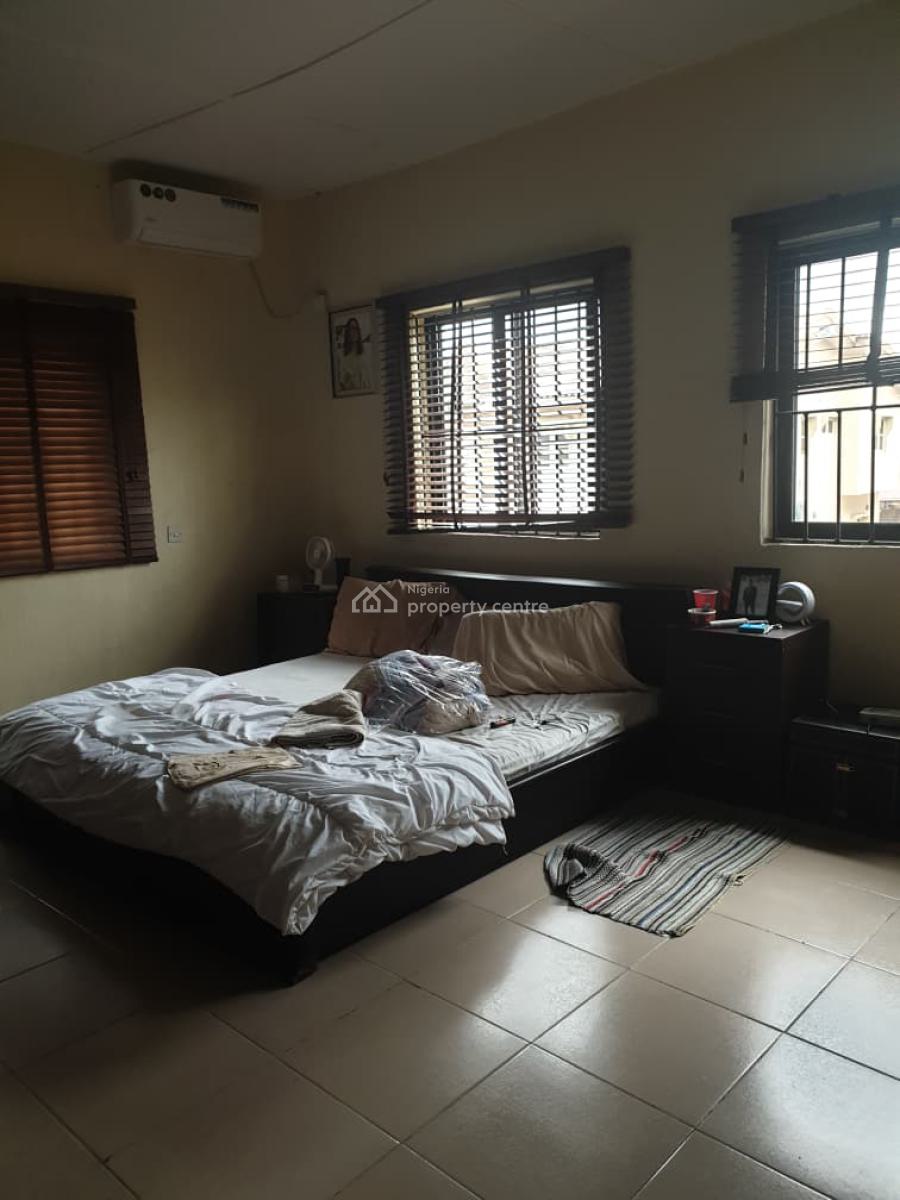 Luxury 4 Bedroom Semi Detached House with Bq in a Gated Estate, Mobolaji Jonshon Estate, Lekki Phase 1, Lekki, Lagos, Semi-detached Duplex for Sale