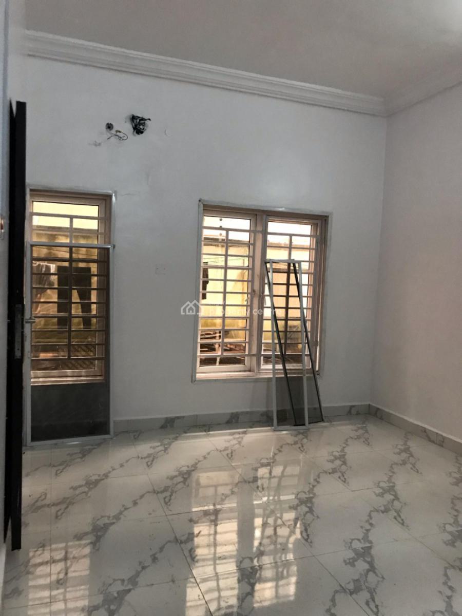 Luxury 2 Bedroom Apartment, Off Admiralty Way, Lekki Phase 1, Lekki, Lagos, Flat / Apartment for Rent