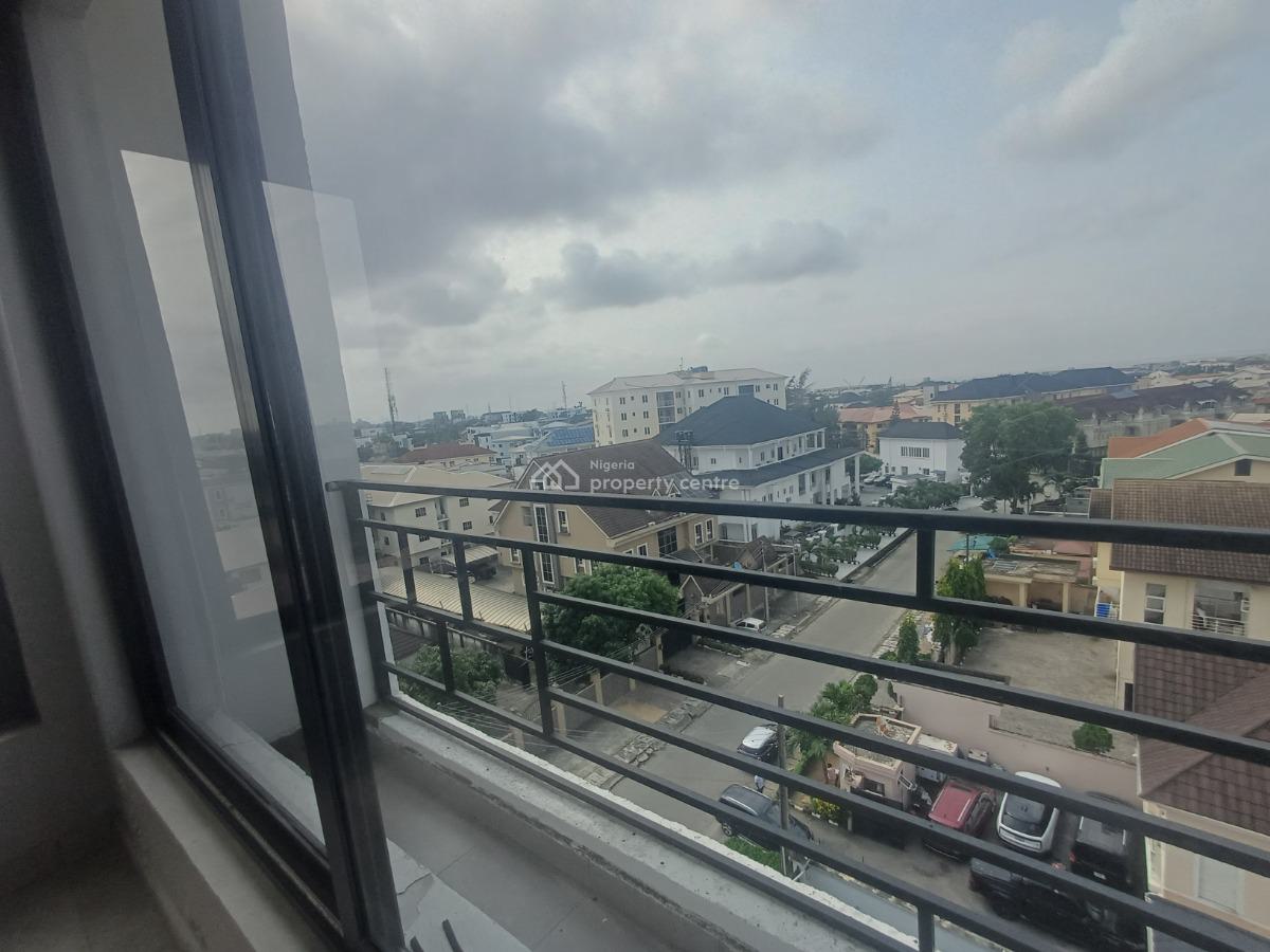 Luxury 3-bedroom Apartment with Bq, Off Admiralty Way, Lekki Phase 1, Lekki, Lagos, Flat / Apartment for Sale