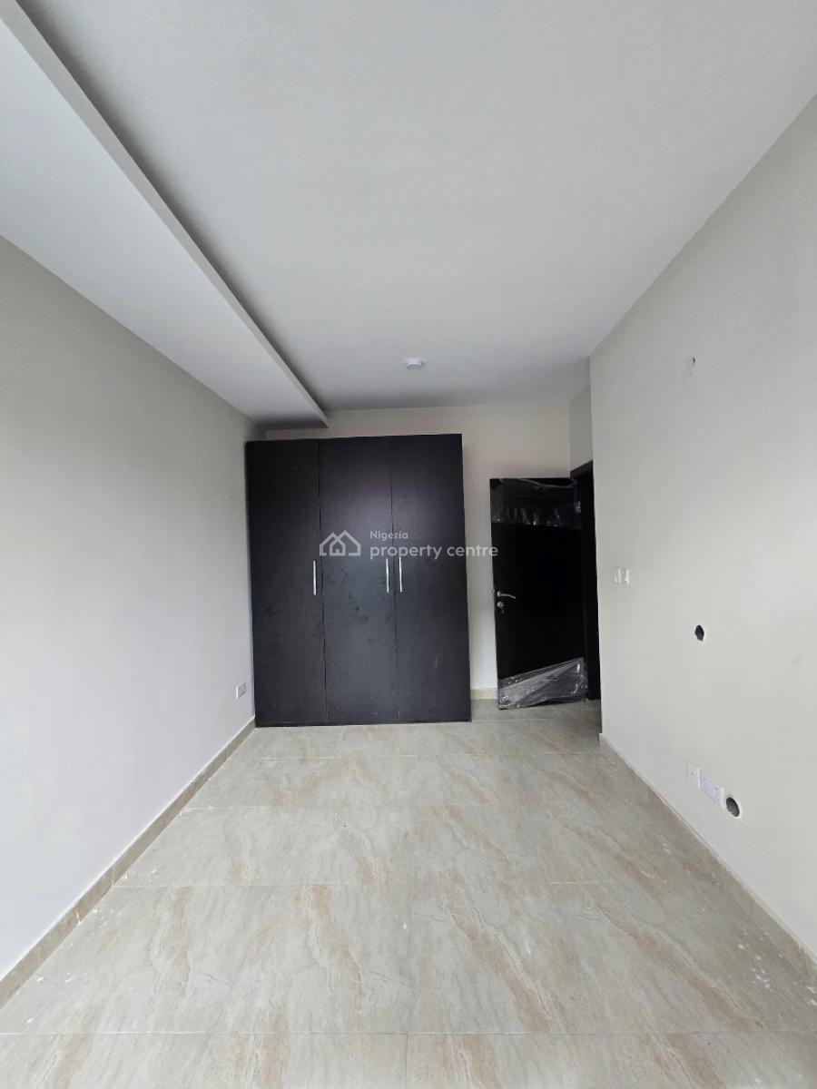 Luxury 3bedroom, Lekki Phase 1, Lekki, Lagos, Block of Flats for Sale