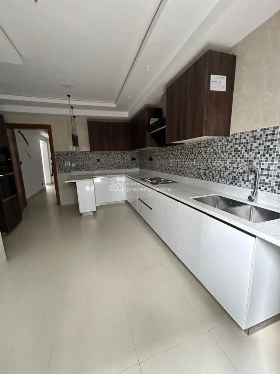 4bedroom Terrace with Bq  Price:#40m (2years Upfront) on a Close in Vi, Victoria Island (vi), Lagos, Semi-detached Duplex for Rent