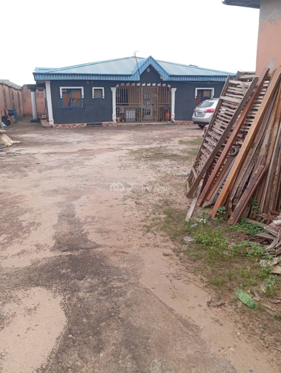1000sqm. Conner Piece Bungalow for S,2units of 2bedroom Apartment a, Baruwa Bustop,ipaja Ayobo/ Idowu Egba Bustop Lasu,igando Road. The Pro, Baruwa, Ipaja, Lagos, Detached Bungalow for Sale