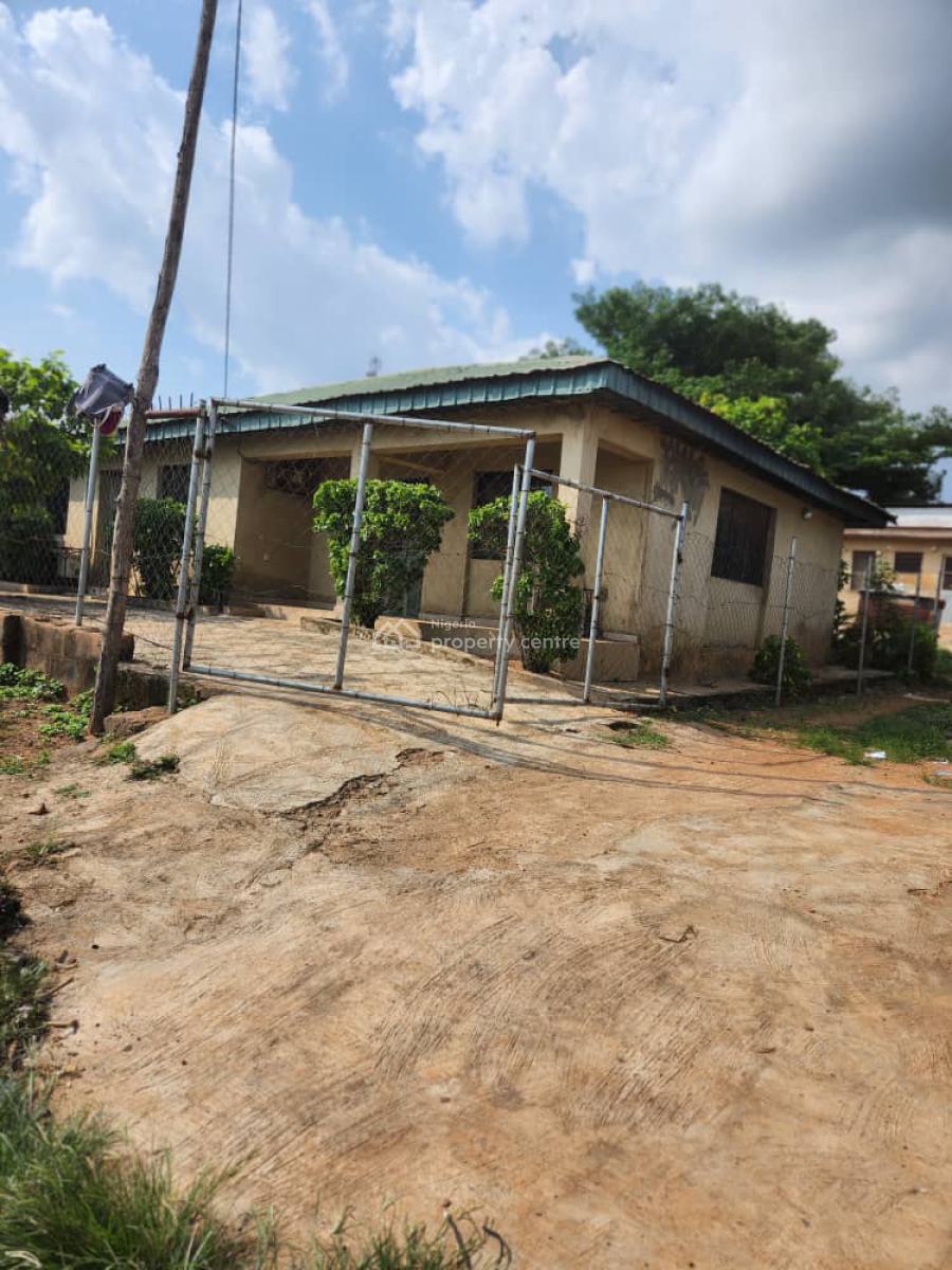 Well Constructed 3 Bedroom Detached Bungalow, Back of Ance Building, Jericho-aleshinloye Road, Jericho., Jericho, Ibadan, Oyo, Detached Bungalow for Sale