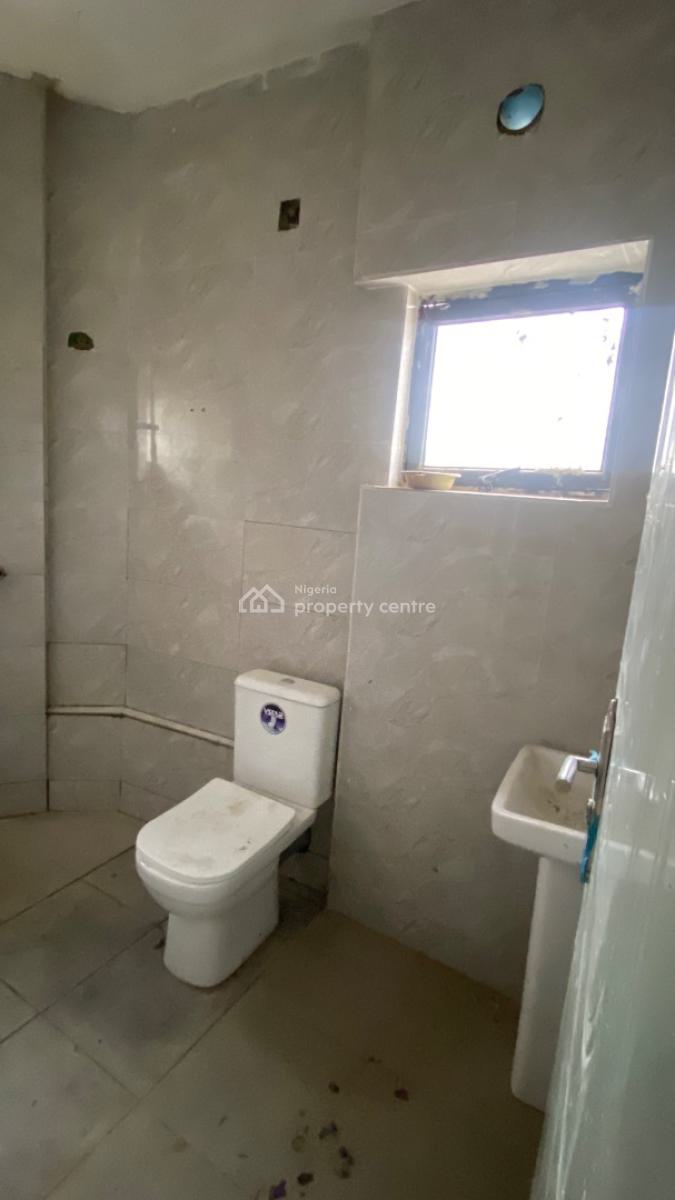 Luxury & Newly Built 4 Bedrooms Terraced Duplex, Jahi, Abuja, Terraced Duplex for Sale