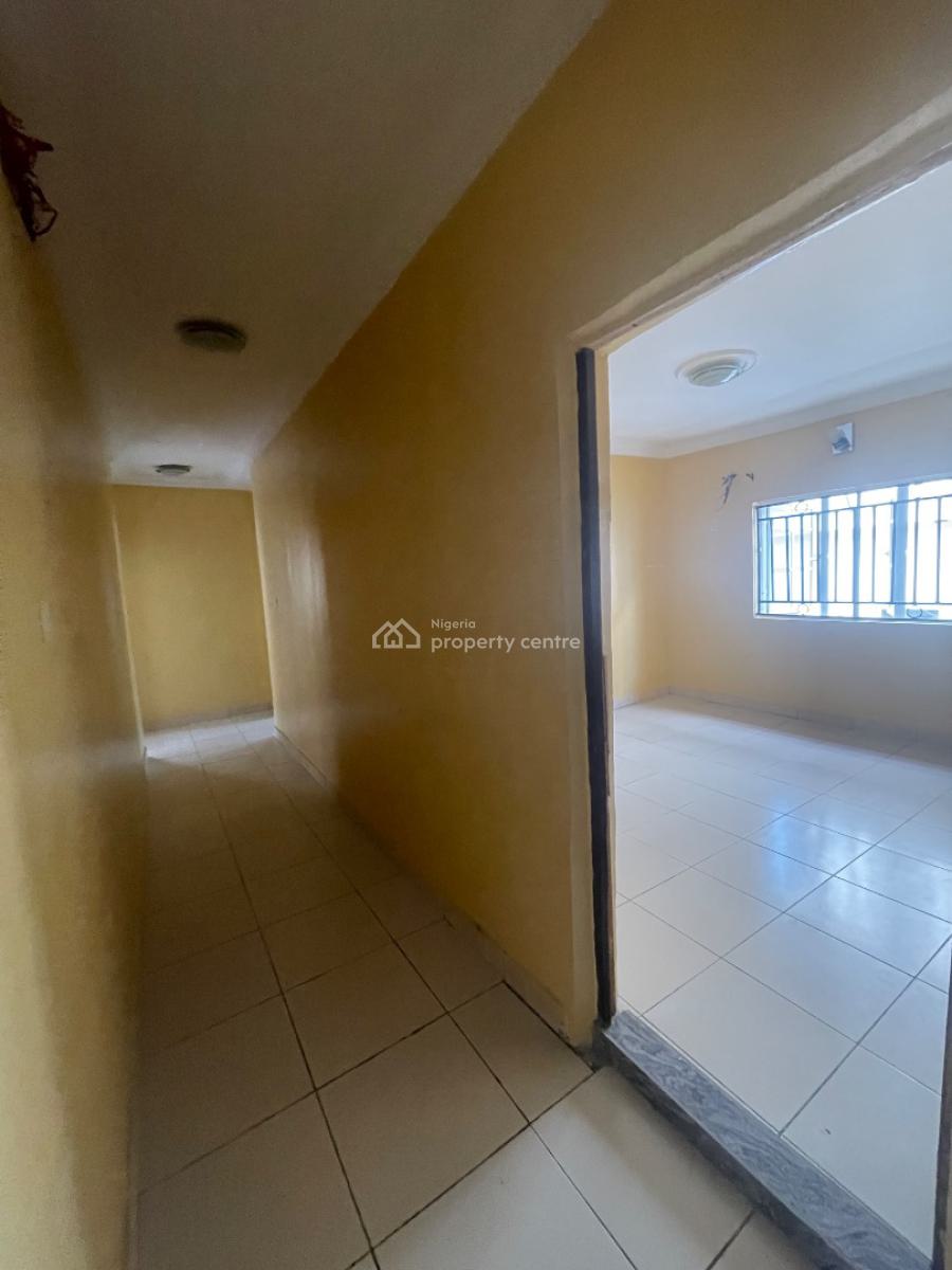 Luxury Standard 3 Bedroom Apartment Upstairs with Personal Step, Located Inside an Estate,well Interlock,constant Light, Sangotedo, Ajah, Lagos, Flat / Apartment for Rent
