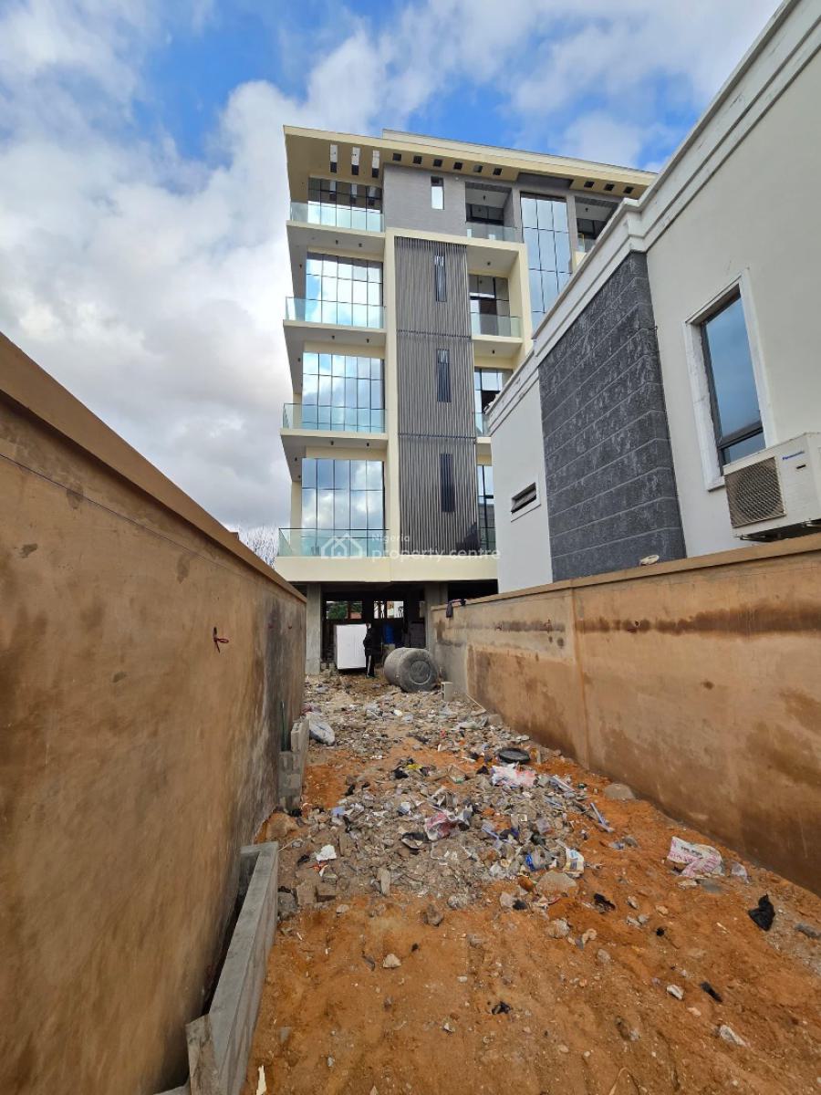 Luxury 3 Bedroom Apartment with Gym and Swimming Pool, Lekki Phase 1, Lekki, Lagos, Flat / Apartment for Sale