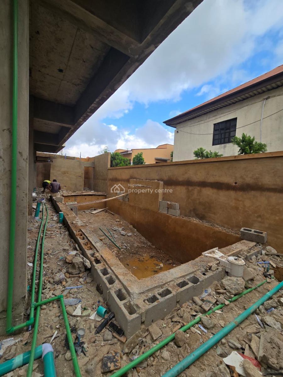Luxury 3 Bedroom Apartment with Gym and Swimming Pool, Lekki Phase 1, Lekki, Lagos, Flat / Apartment for Sale