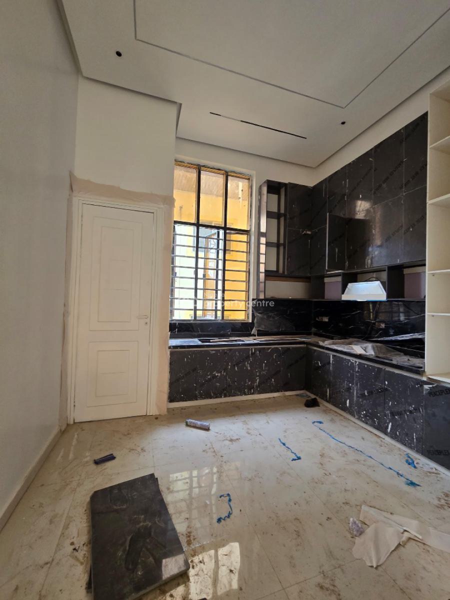 Luxury 3 Bedroom Apartment with Gym and Swimming Pool, Lekki Phase 1, Lekki, Lagos, Flat / Apartment for Sale