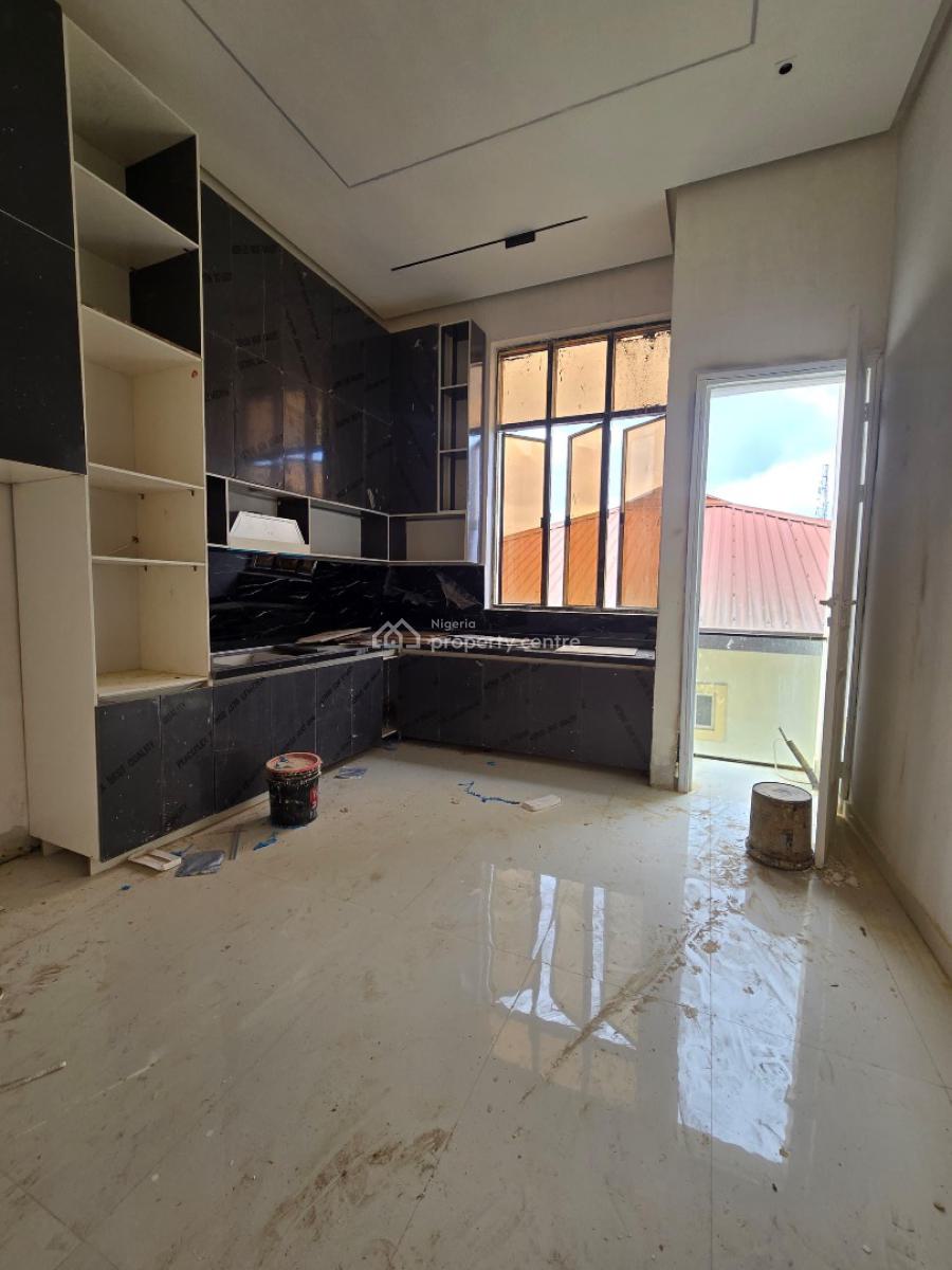 Luxury 3 Bedroom Apartment with Gym and Swimming Pool, Lekki Phase 1, Lekki, Lagos, Flat / Apartment for Sale