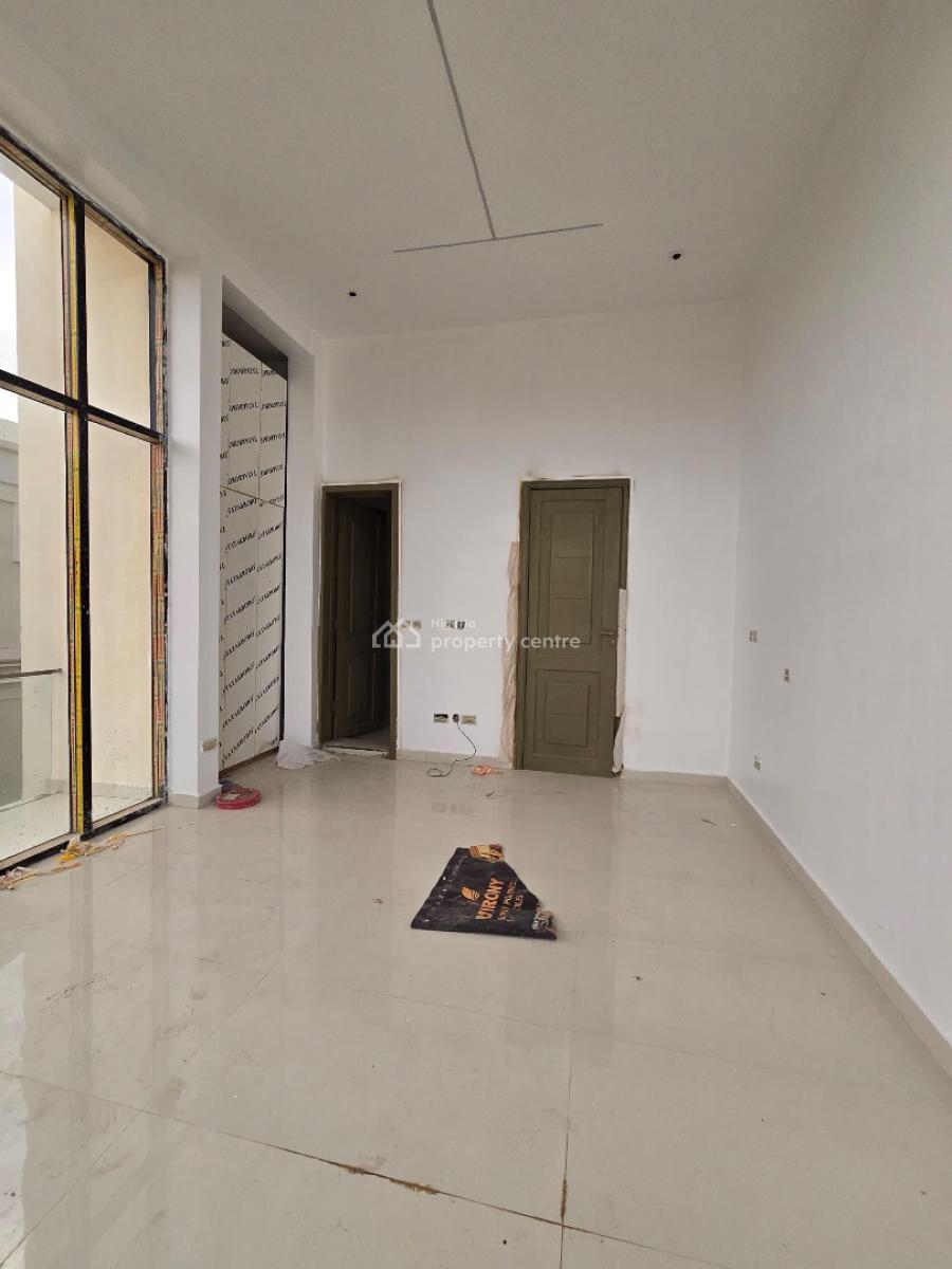 Luxury 3 Bedroom Apartment with Gym and Swimming Pool, Lekki Phase 1, Lekki, Lagos, Flat / Apartment for Sale