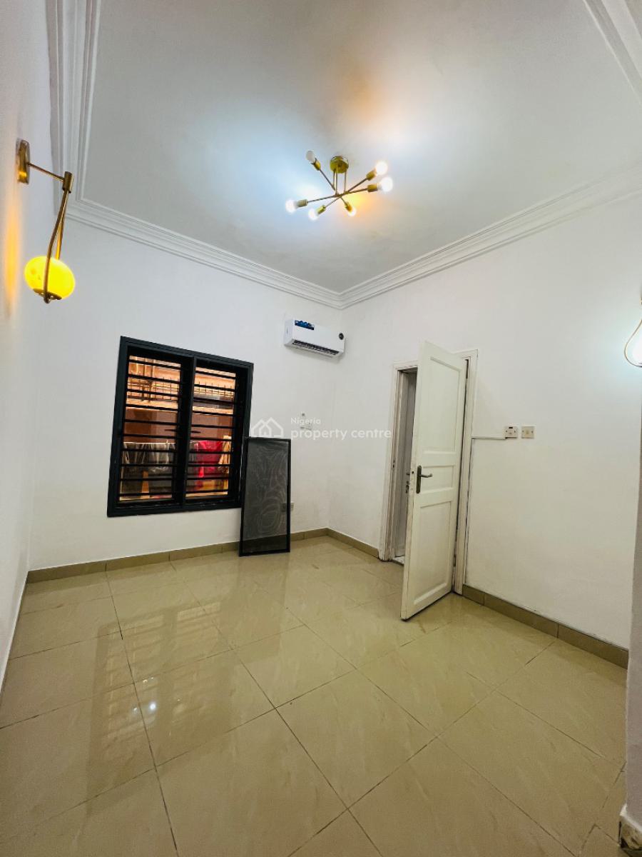 Standard 2 Bedroom Apartment in a Secured Neighborhood, Lekki, Lekki Phase 1, Lekki, Lagos, Flat / Apartment for Rent