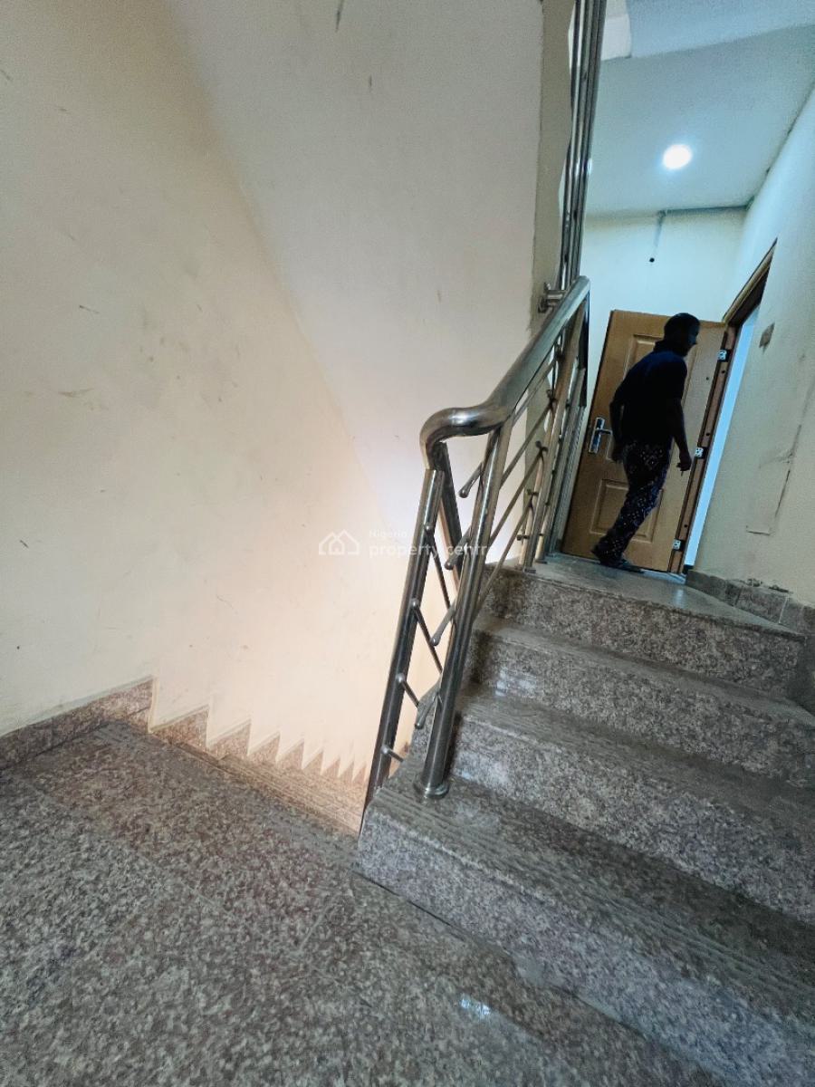 3 Bedroom Apartment with a Bq in a Beautiful Neighborhood, Lekki, Lekki Phase 1, Lekki, Lagos, Flat / Apartment for Rent
