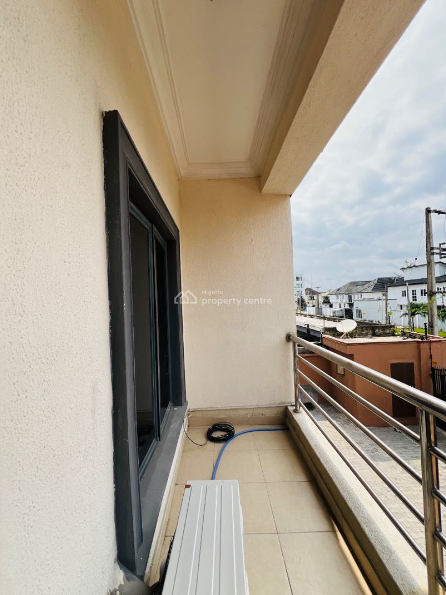 3 Bedroom Apartment with a Bq in a Beautiful Neighborhood, Lekki, Lekki Phase 1, Lekki, Lagos, Flat / Apartment for Rent