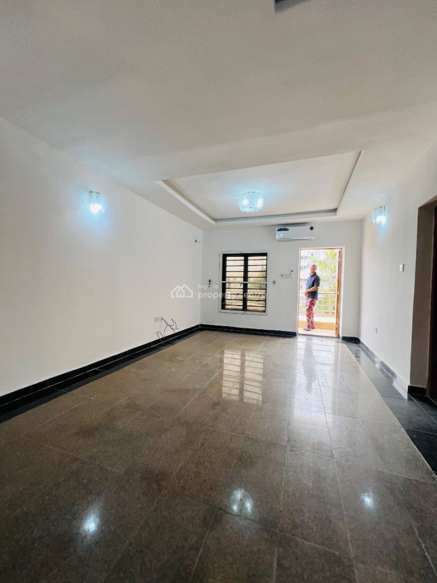 3 Bedroom Apartment with a Bq in a Beautiful Neighborhood, Lekki, Lekki Phase 1, Lekki, Lagos, Flat / Apartment for Rent