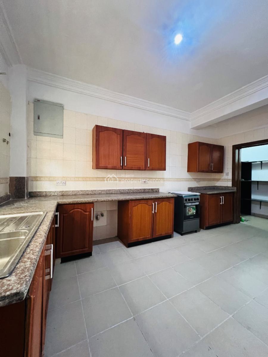 3 Bedroom Apartment with a Bq in a Beautiful Neighborhood, Lekki, Lekki Phase 1, Lekki, Lagos, Flat / Apartment for Rent