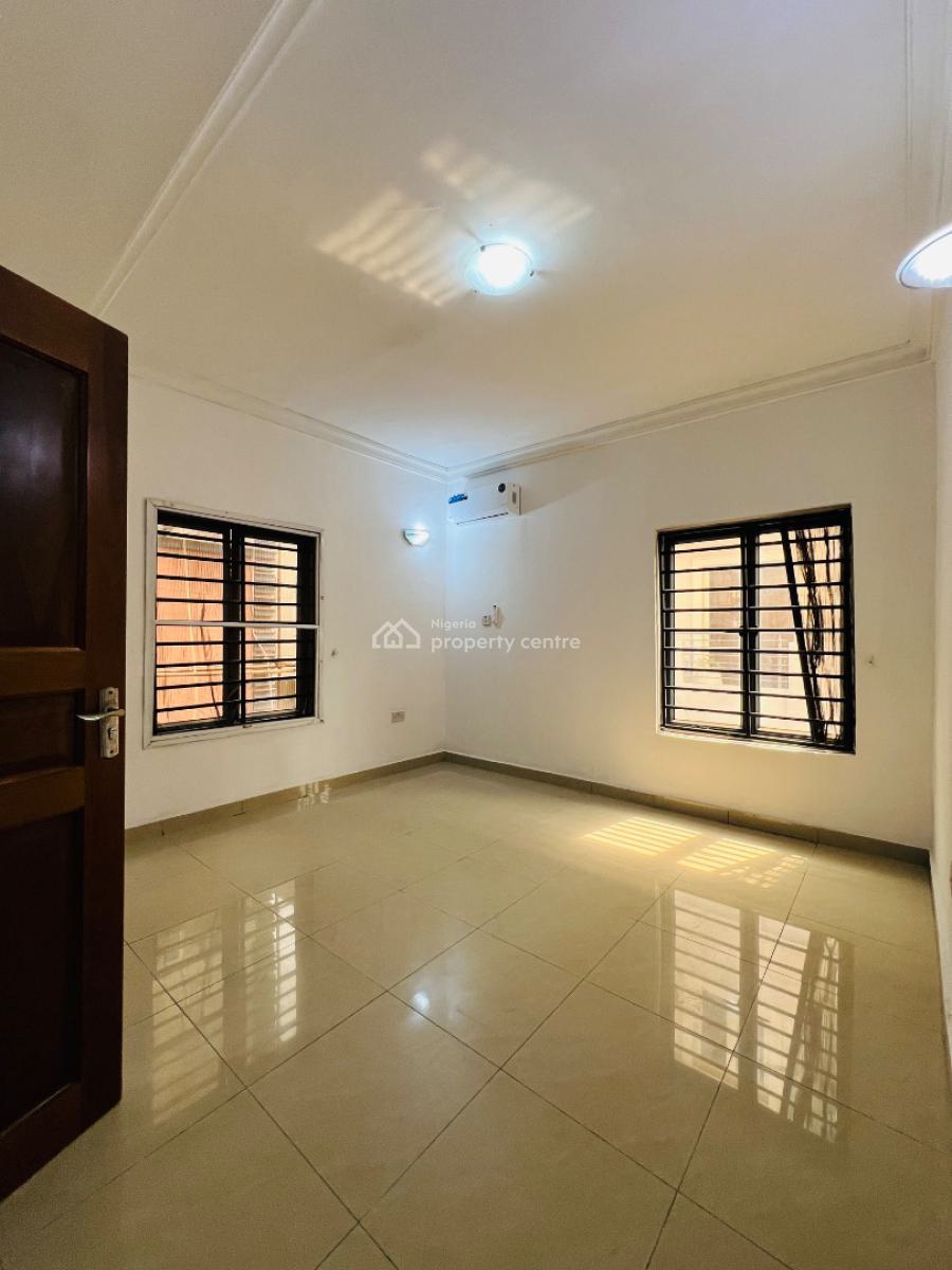 3 Bedroom Apartment with a Bq in a Beautiful Neighborhood, Lekki, Lekki Phase 1, Lekki, Lagos, Flat / Apartment for Rent