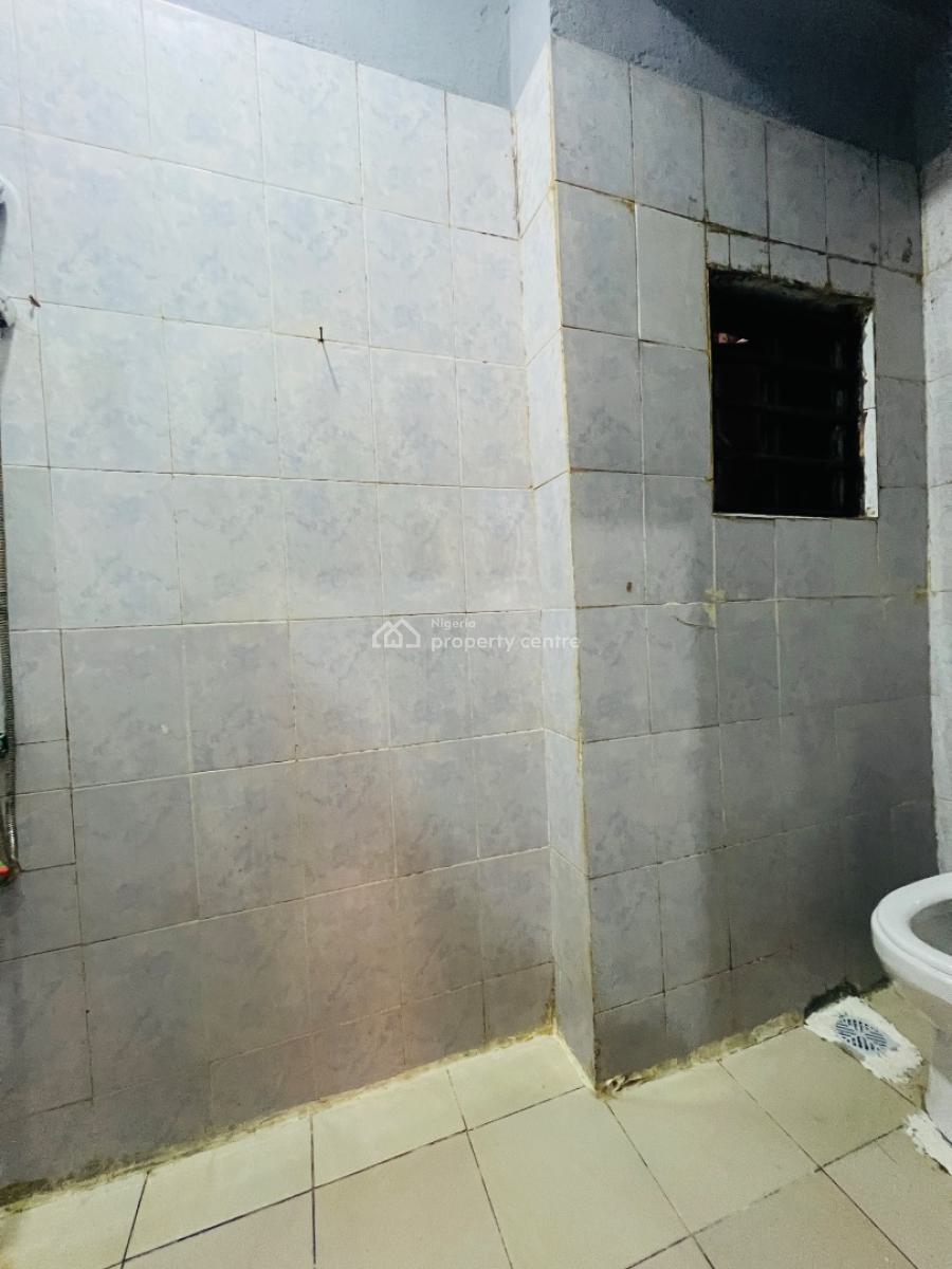 3 Bedroom Apartment with a Bq in a Beautiful Neighborhood, Lekki, Lekki Phase 1, Lekki, Lagos, Flat / Apartment for Rent