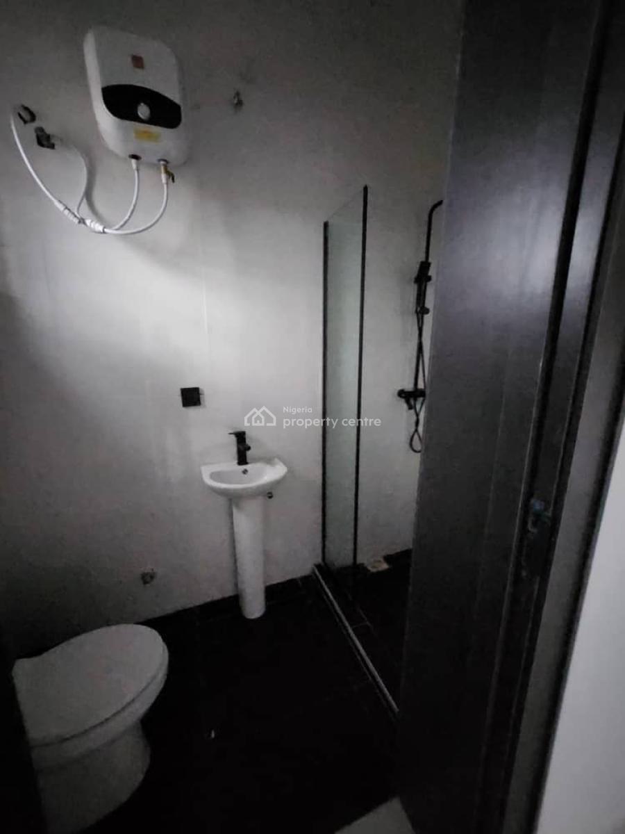 Standard Single Room Selfcontain Shared Apt(semi Master), Van Daniel Estate Orchid Road Lekki Lagos, Lekki, Lagos, Self Contain (single Rooms) for Rent