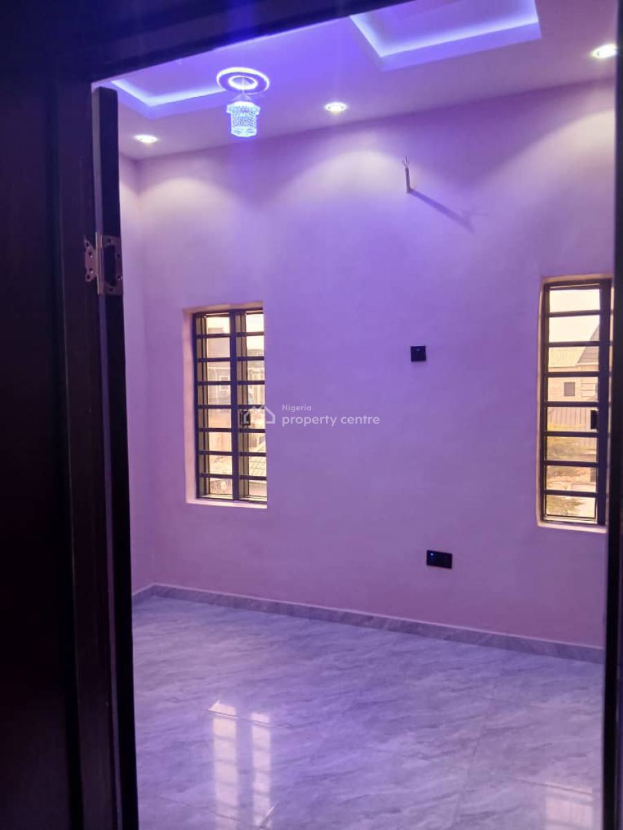 Exquisite 4bedroom Duplex in an Estate Along Isheri Igando Road, All R, Egbeda, Alimosho, Lagos, House for Sale