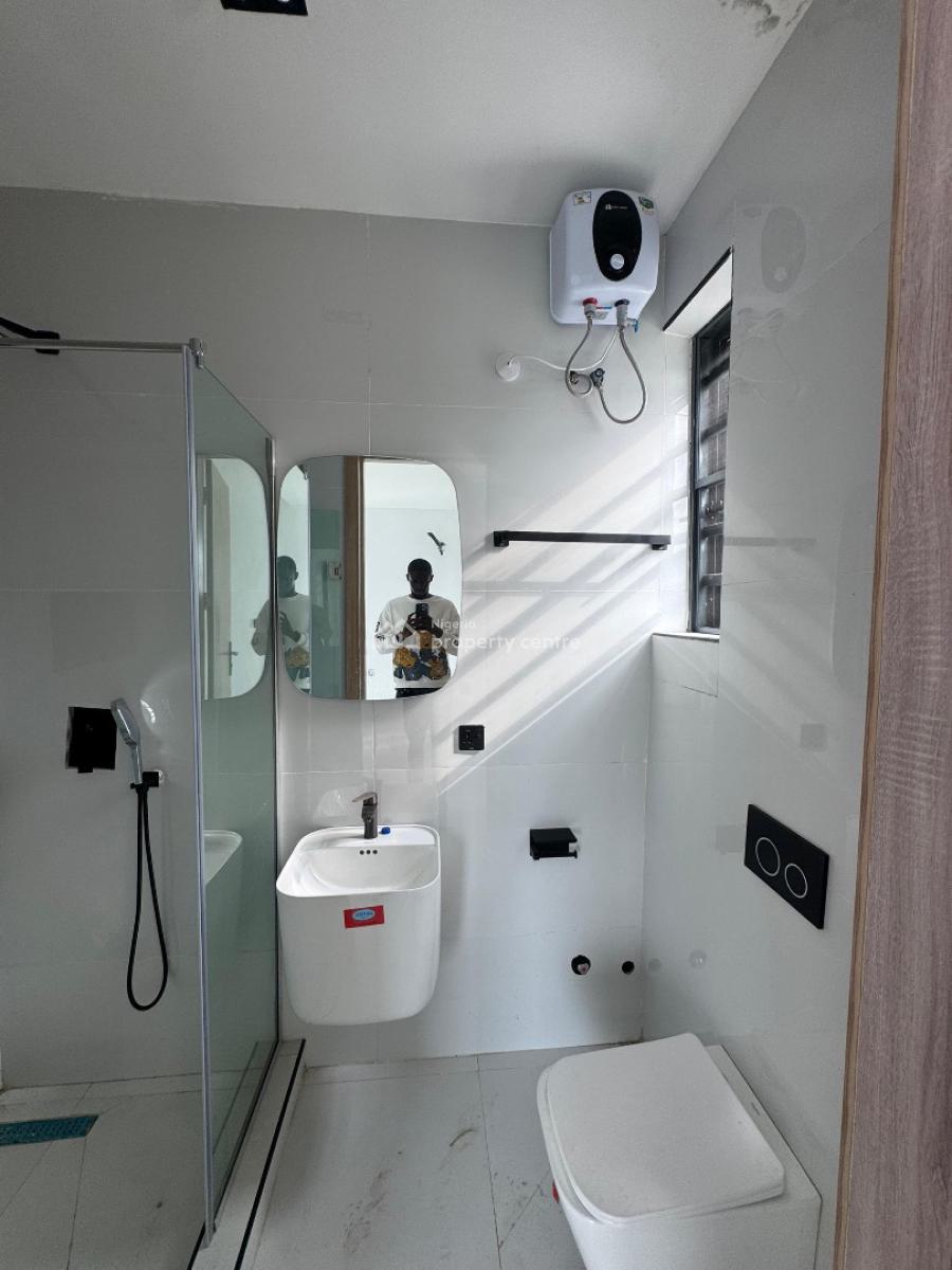 Affordable 2 Bedroom Apartment with Amazing Features, Ikate, Lekki, Lagos, Block of Flats for Sale