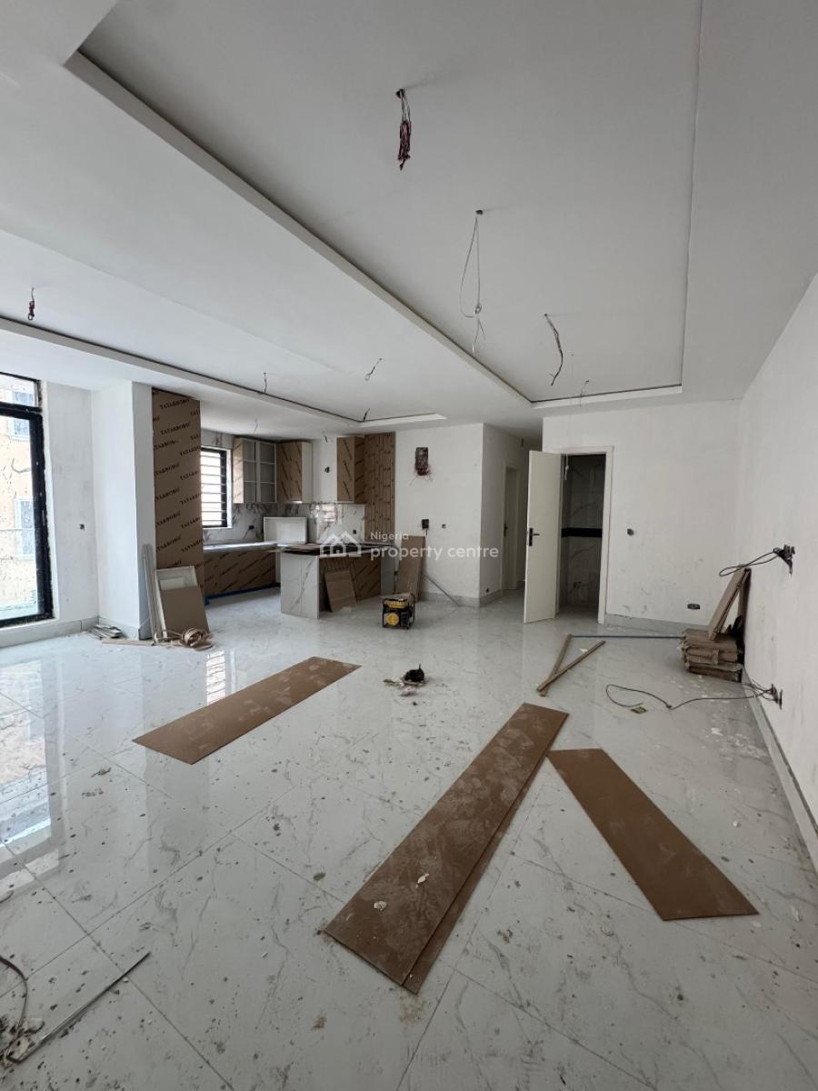 Affordable 2 Bedroom Apartment with a Swimming Pool,gym, Elevator, Lekki Phase 1, Lekki, Lagos, Block of Flats for Sale