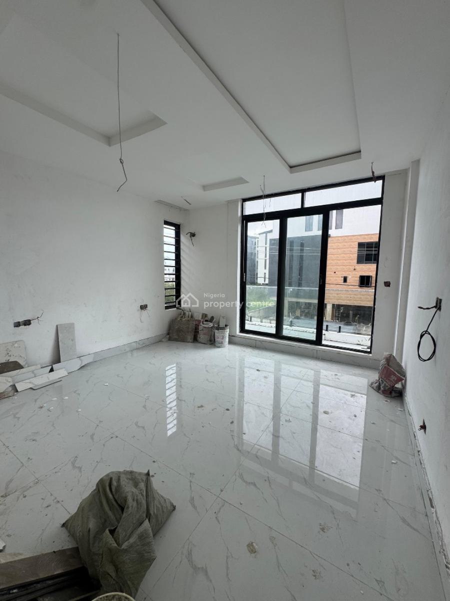 Affordable 2 Bedroom Apartment with a Swimming Pool,gym, Elevator, Lekki Phase 1, Lekki, Lagos, Block of Flats for Sale