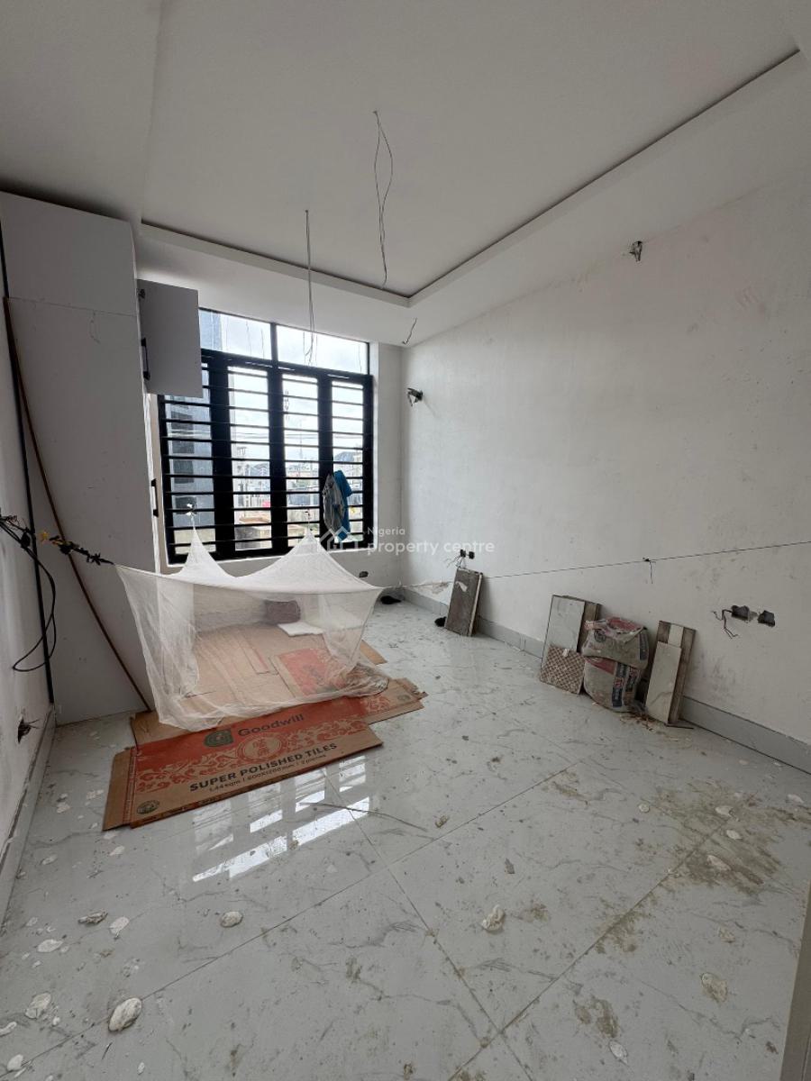 Affordable 2 Bedroom Apartment with a Swimming Pool,gym, Elevator, Lekki Phase 1, Lekki, Lagos, Block of Flats for Sale